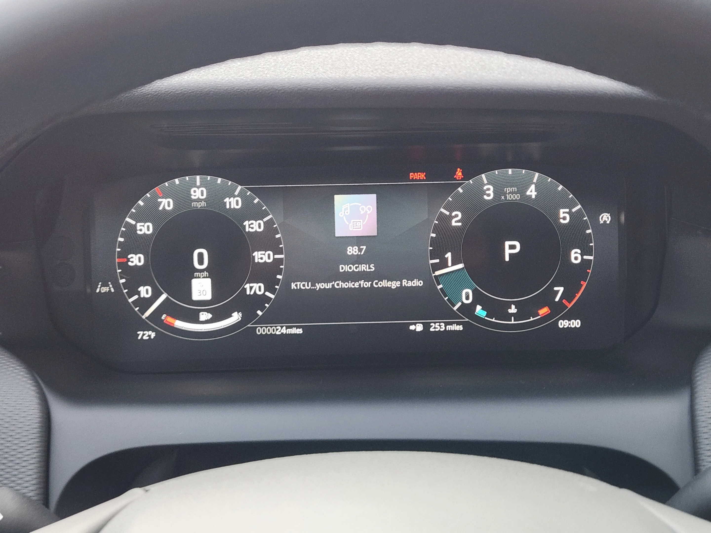 New 2025 Land Rover Discovery Sport Dynamic SE AWD/4WD image 11