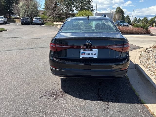New 2026 Volkswagen Jetta SE FWD image 5