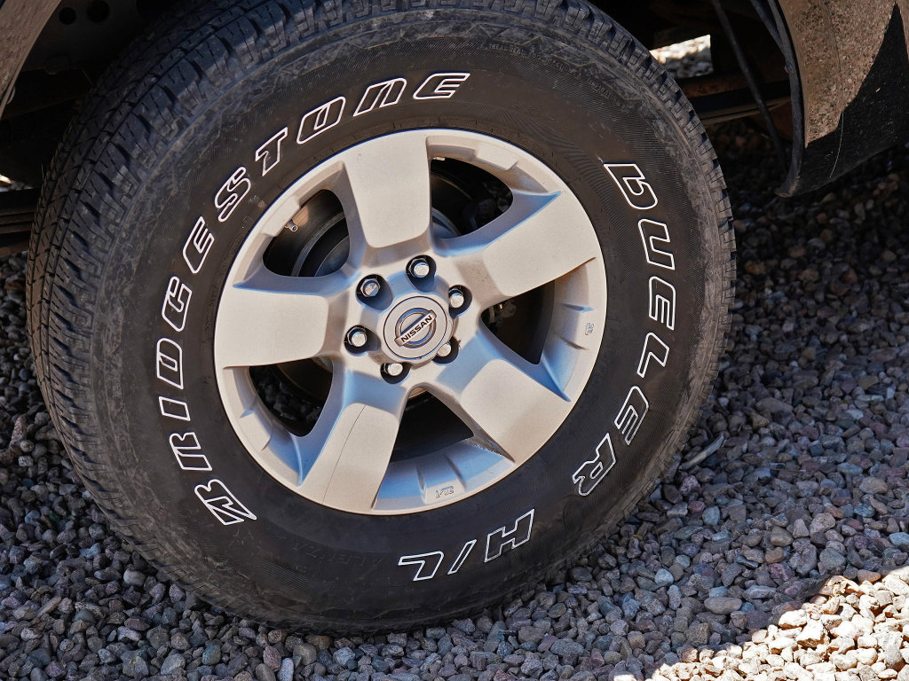 Used 2012 Nissan Frontier SV RWD image 9