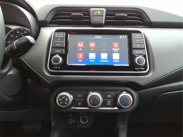 Used 2021 Nissan Versa S image 19