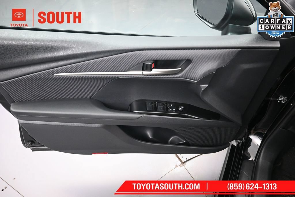 Used 2026 Toyota Camry SE FWD image 23
