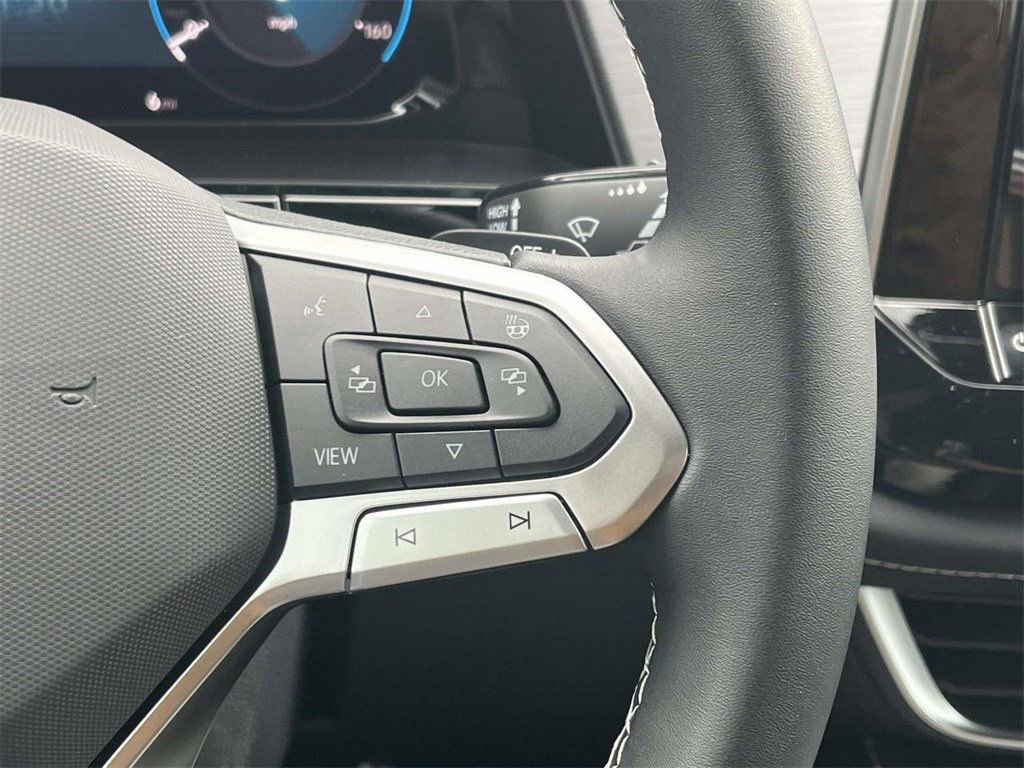 New 2026 Volkswagen Atlas Cross Sport SE FWD image 19