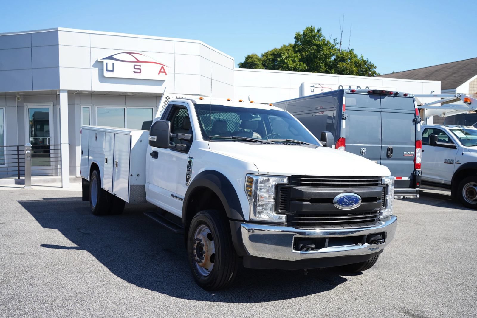 Used 2018 Ford F450 XL w/ Power Equipment Group RWD image 3