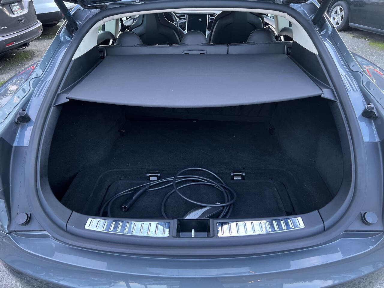 Used 2013 Tesla Model S Long Range image 33