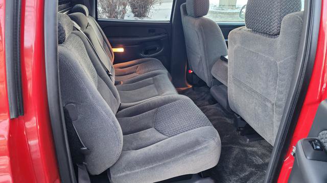 Used 2003 Chevrolet Avalanche 4x4 w/ Suspension Package, Off-Road image 18