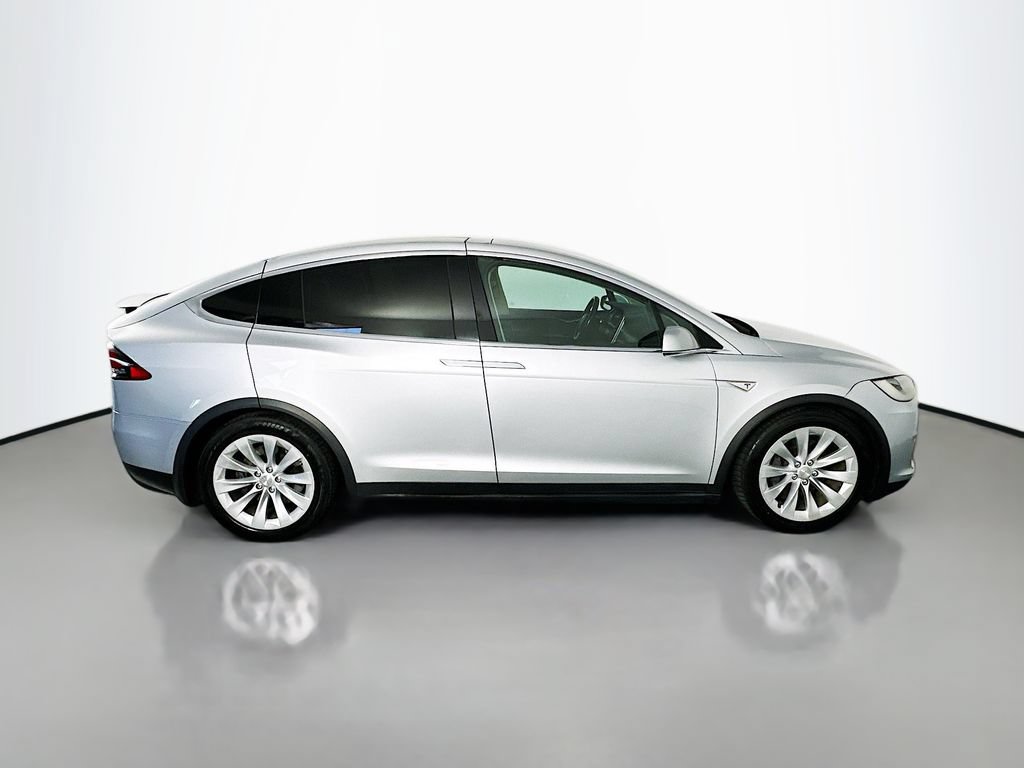 Used 2016 Tesla Model X 90D AWD/4WD image 8