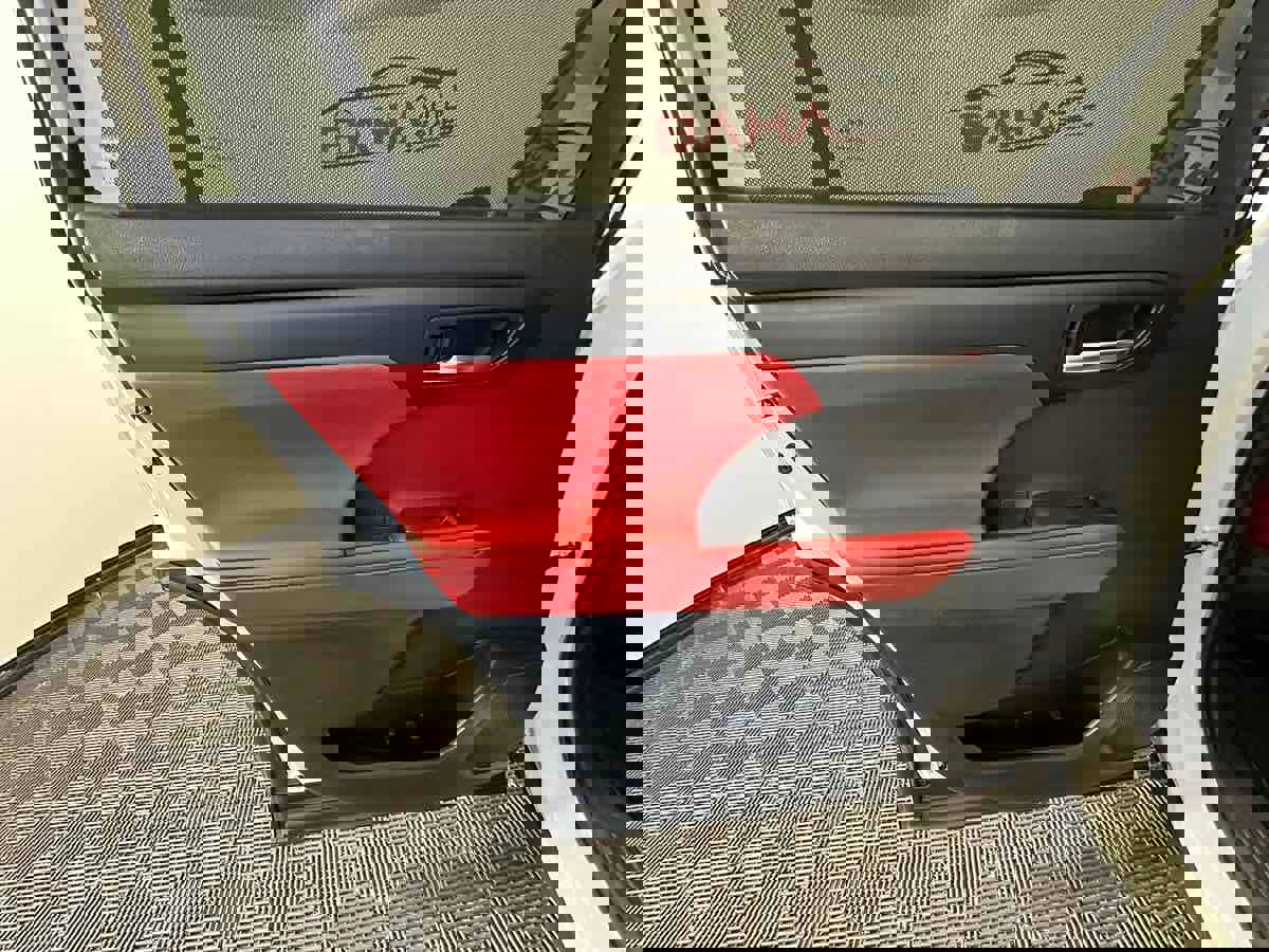 Used 2022 Toyota Highlander XSE image 19