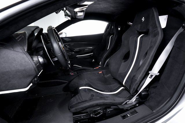 Certified 2020 Ferrari 488 Pista Coupe image 4