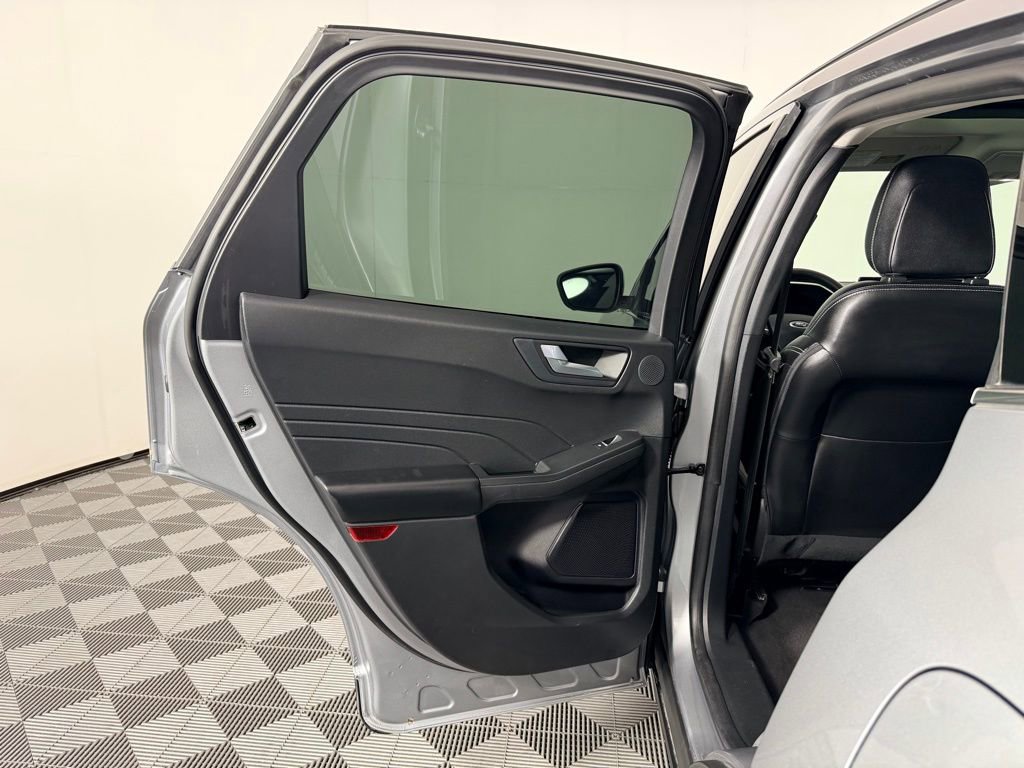 Used 2023 Ford Escape Platinum w/ Premium Technology Package image 29