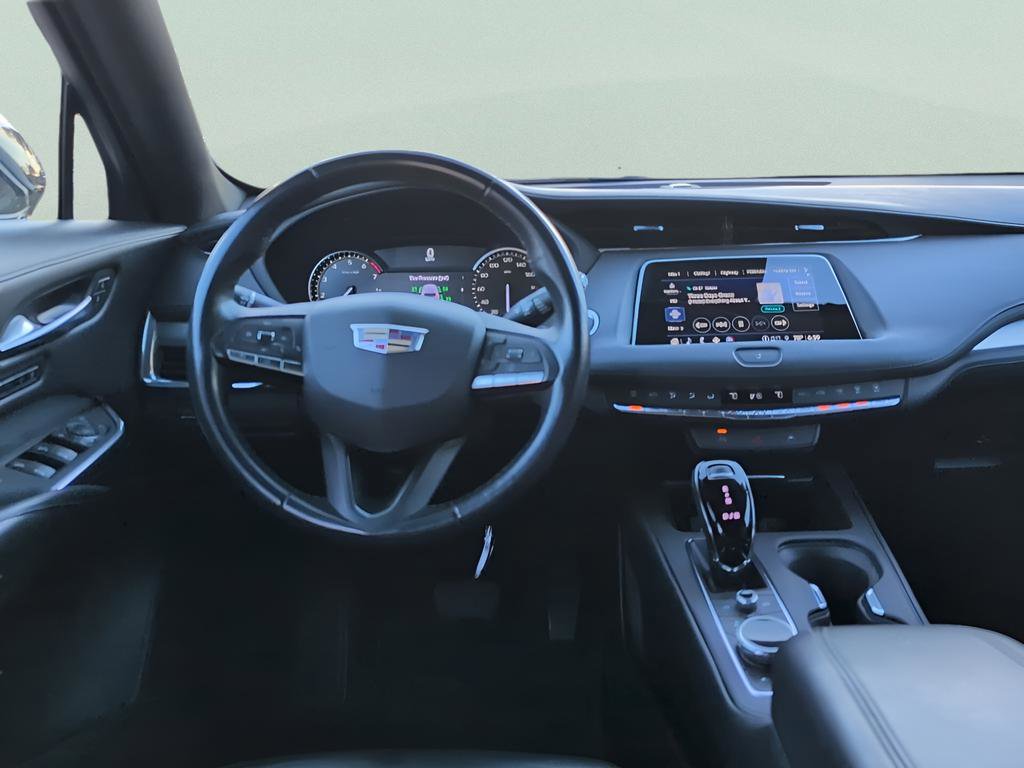 Used 2023 Cadillac XT4 Premium Luxury image 10
