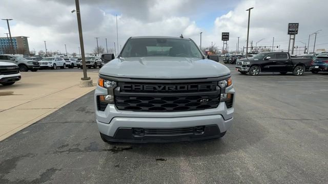 Used 2024 Chevrolet Silverado 1500 Custom w/ Turbomax Blackout Package image 3