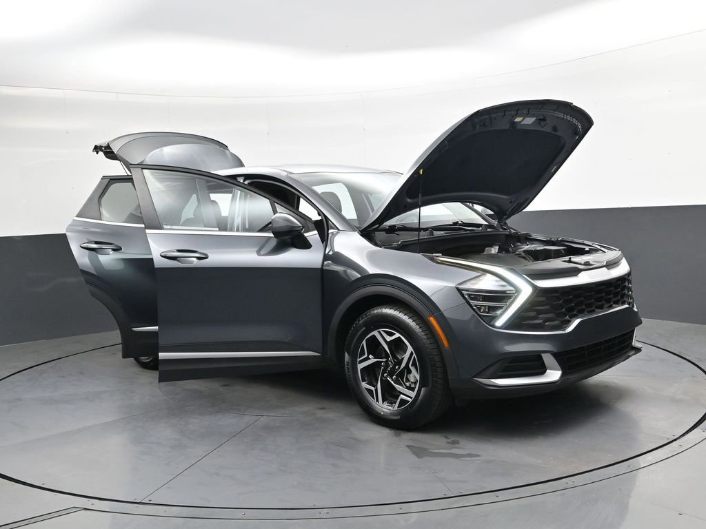 Used 2024 Kia Sportage LX image 28