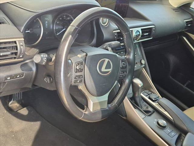 Used 2020 Lexus IS 300 w/ Navigation Package RWD image 10