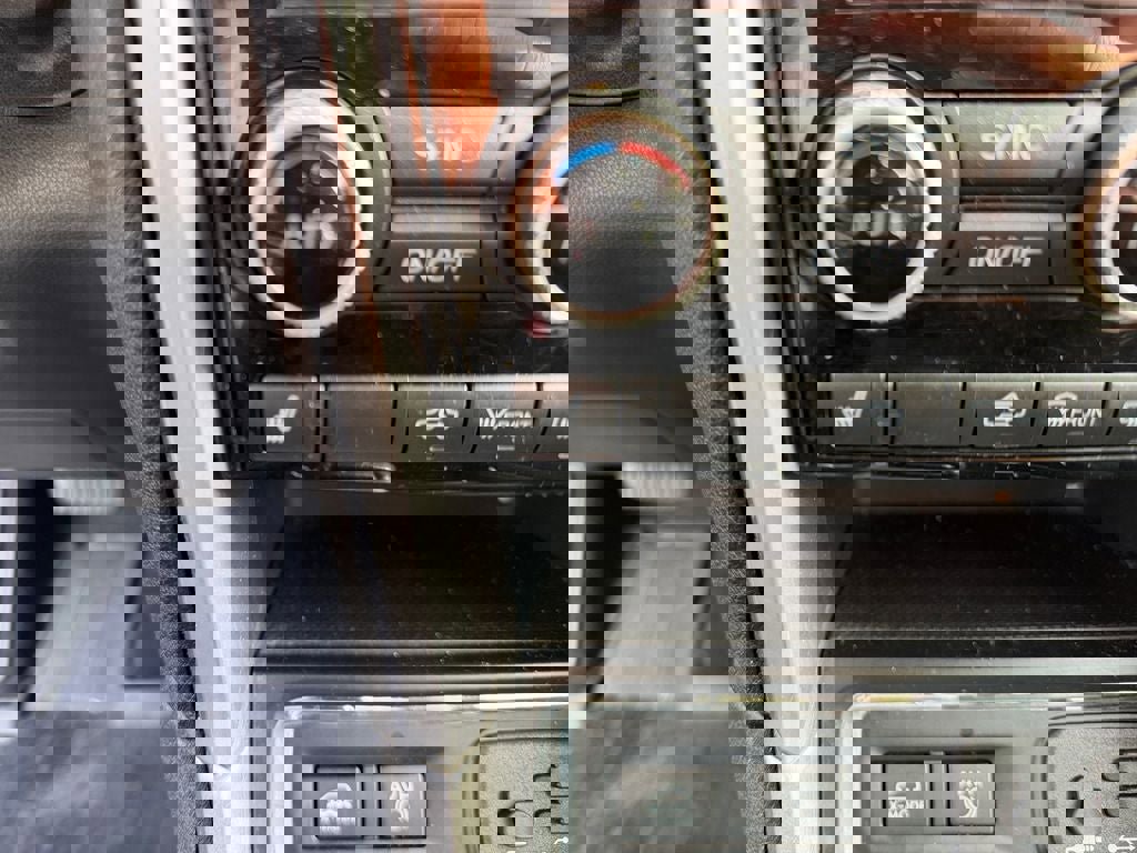 Used 2022 Subaru Ascent Premium w/ Convenience Package image 24