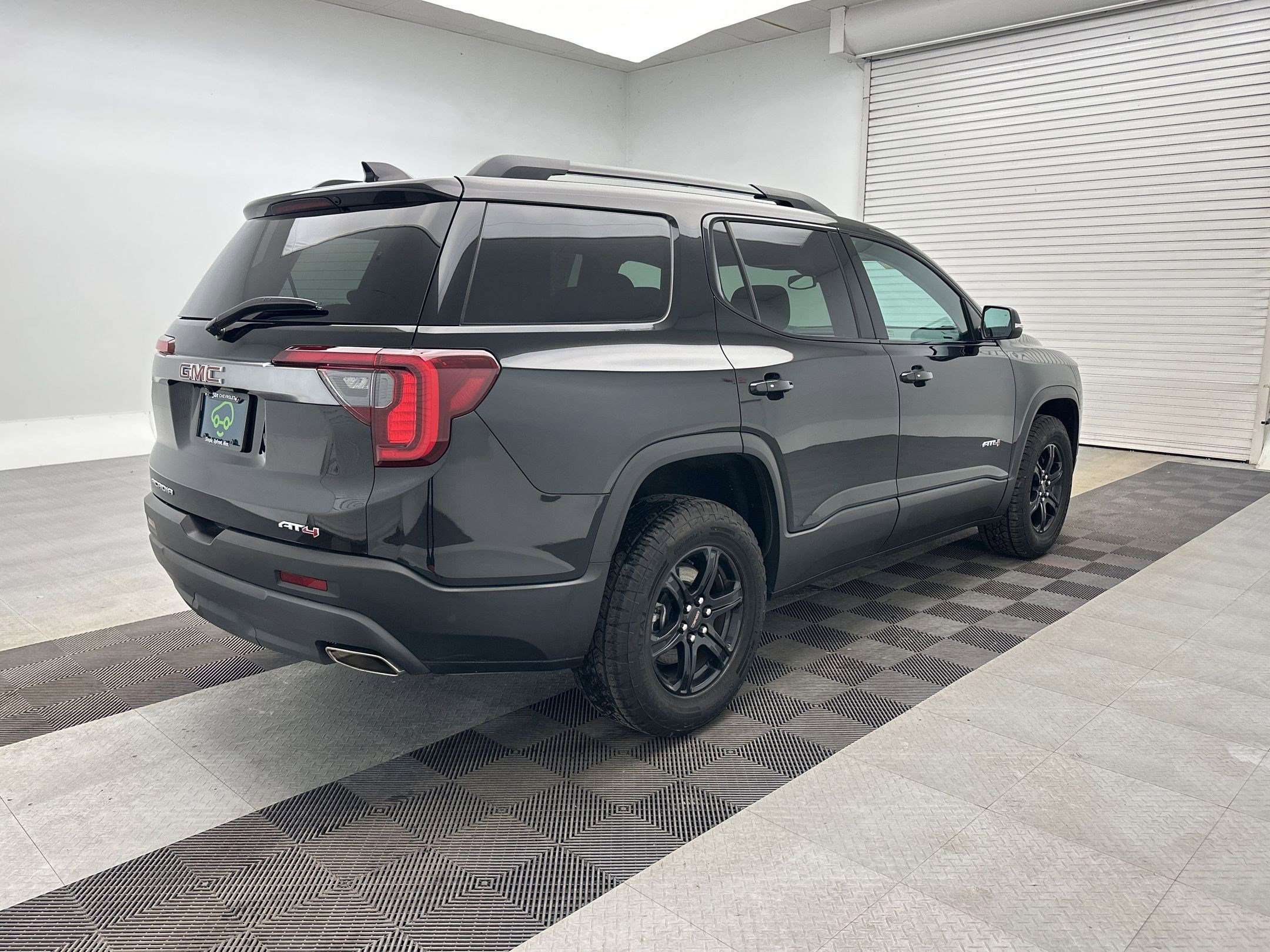 Certified 2023 GMC Acadia AT4 image 9