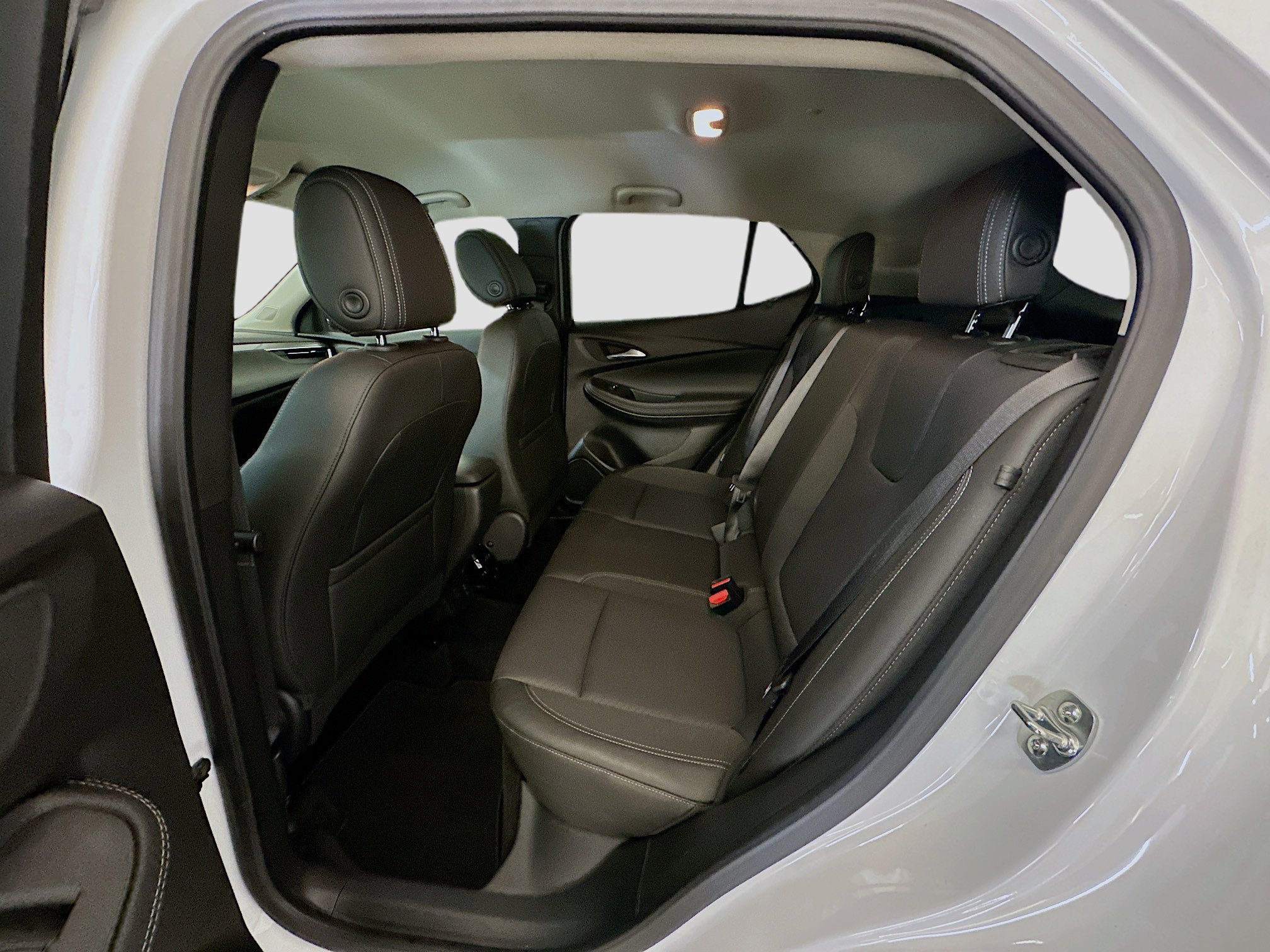 Used 2025 Buick Encore GX Preferred image 29