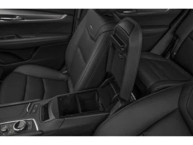 Certified 2025 Cadillac XT6 Luxury FWD image 13