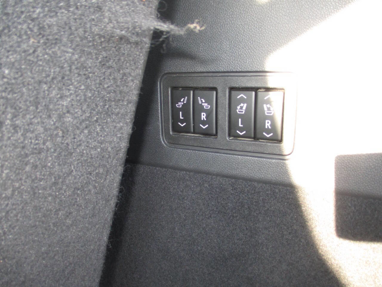 Used 2021 Cadillac XT6 Premium Luxury image 15