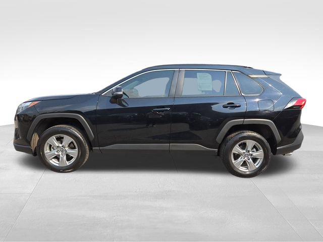 Used 2024 Toyota RAV4 XLE AWD/4WD image 11