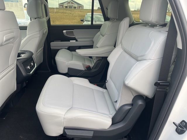 New 2025 Ford Expedition Max Platinum AWD/4WD image 18