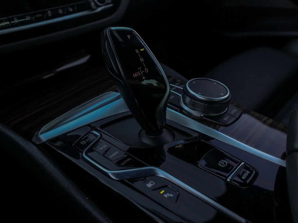 Used 2023 BMW 530e image 29