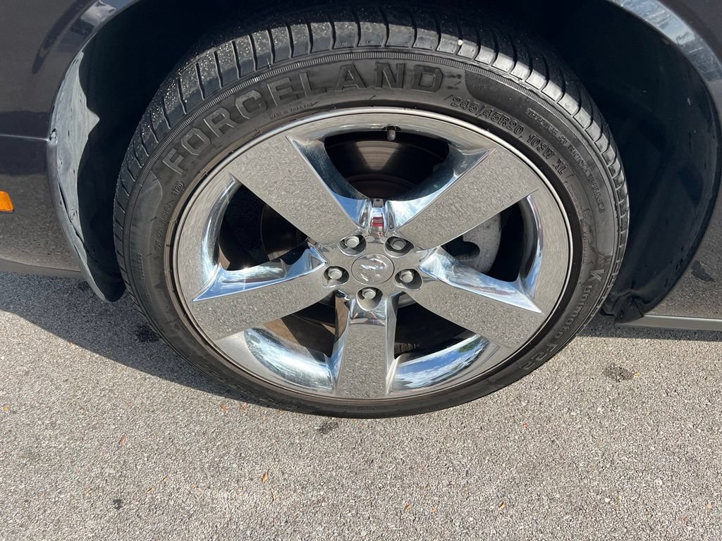 Used 2009 Dodge Challenger R/T w/ Sound Group RWD image 12