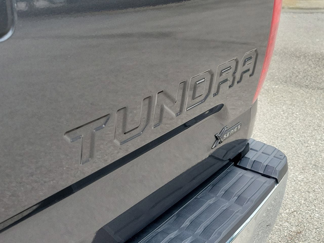 Used 2020 Toyota Tundra SR5 w/ SR5 Upgrade Package AWD/4WD image 7