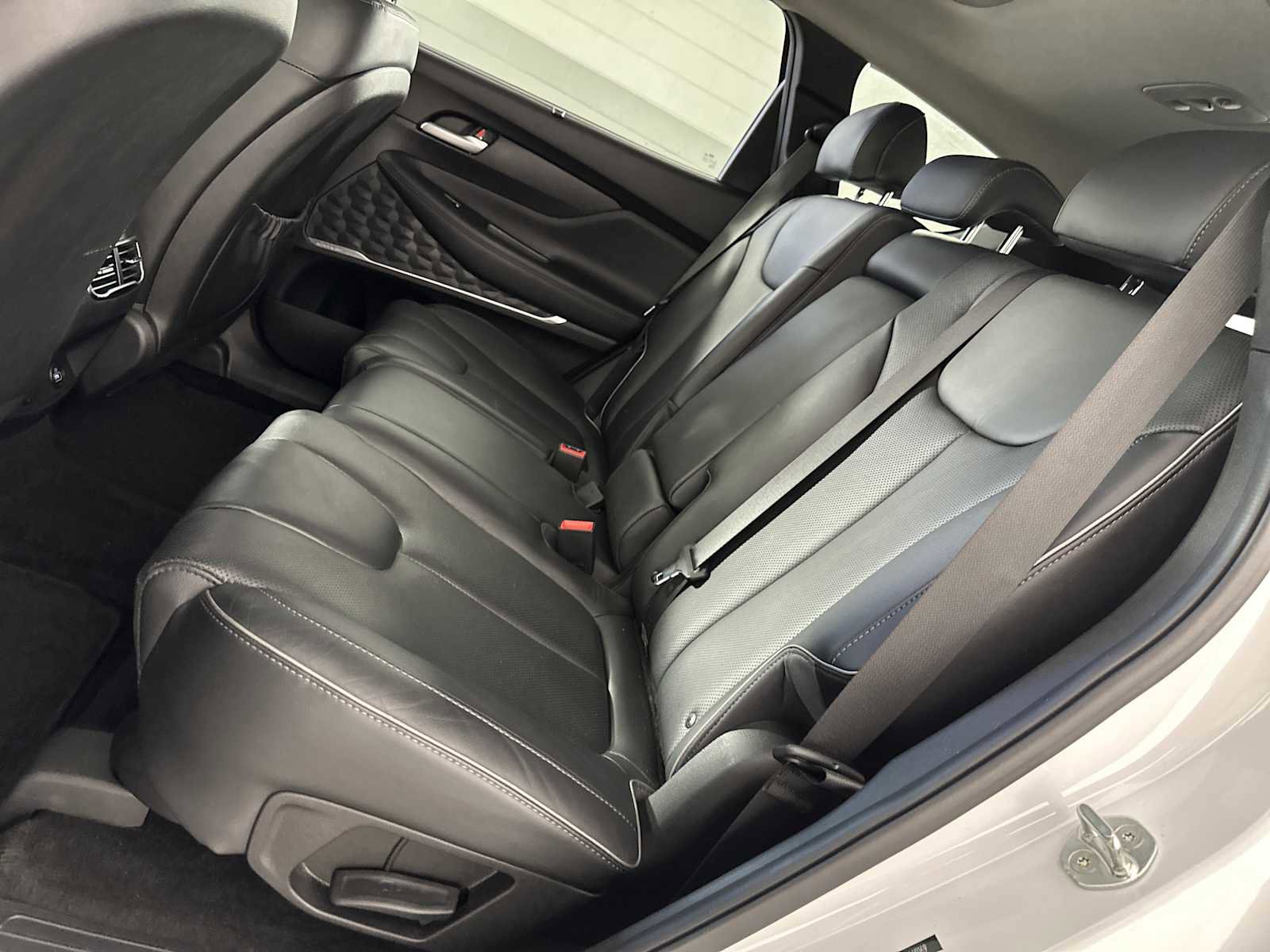 Certified 2022 Hyundai Santa Fe SEL w/ Convenience + Premium Package FWD image 24