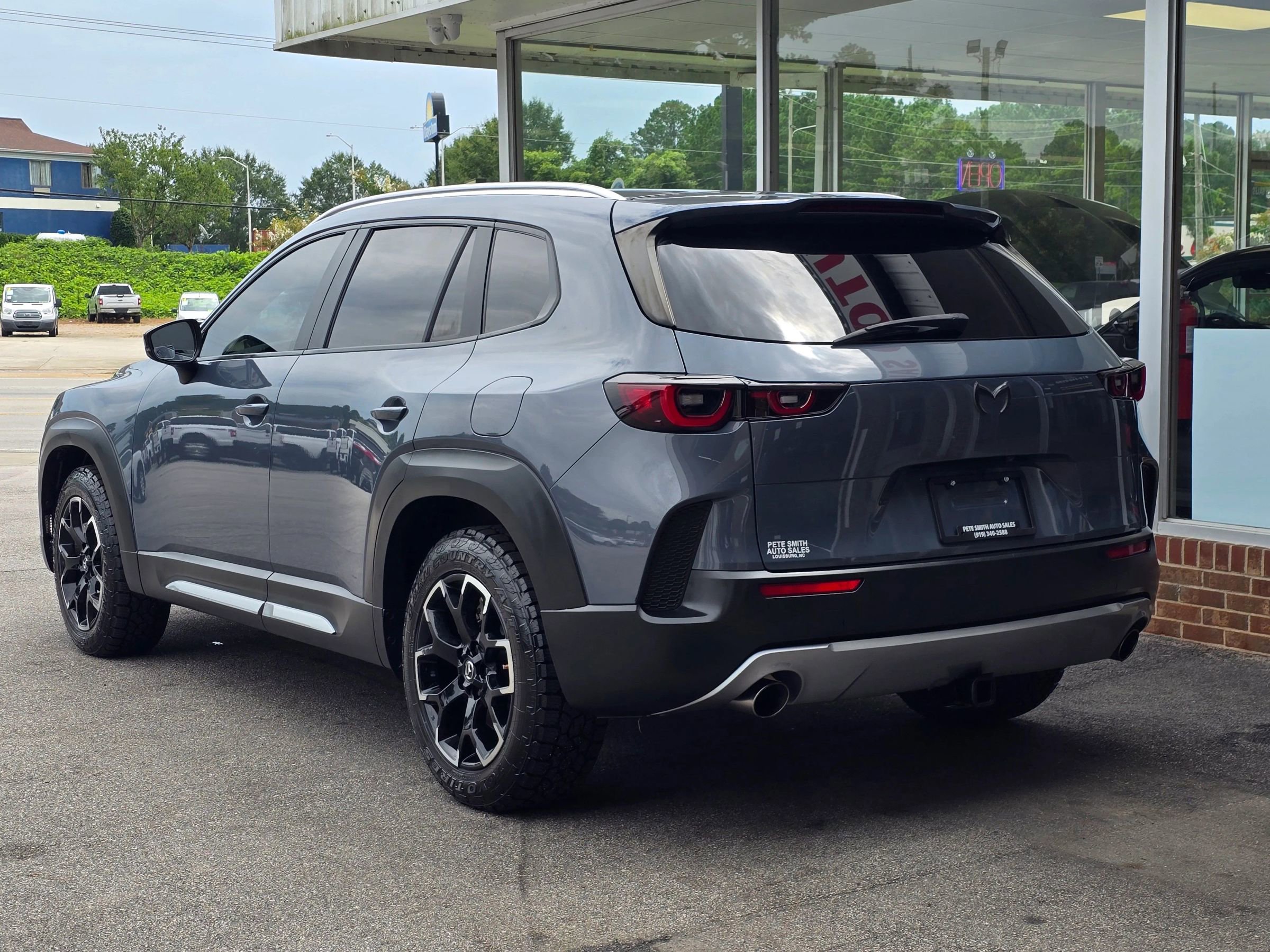 Used 2023 MAZDA CX-50 Meridian Edition w/ Cargo Package image 9