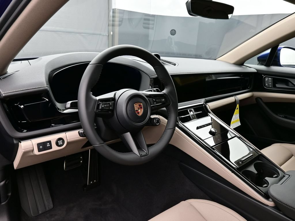 Certified 2026 Porsche Panamera 4 AWD/4WD image 4