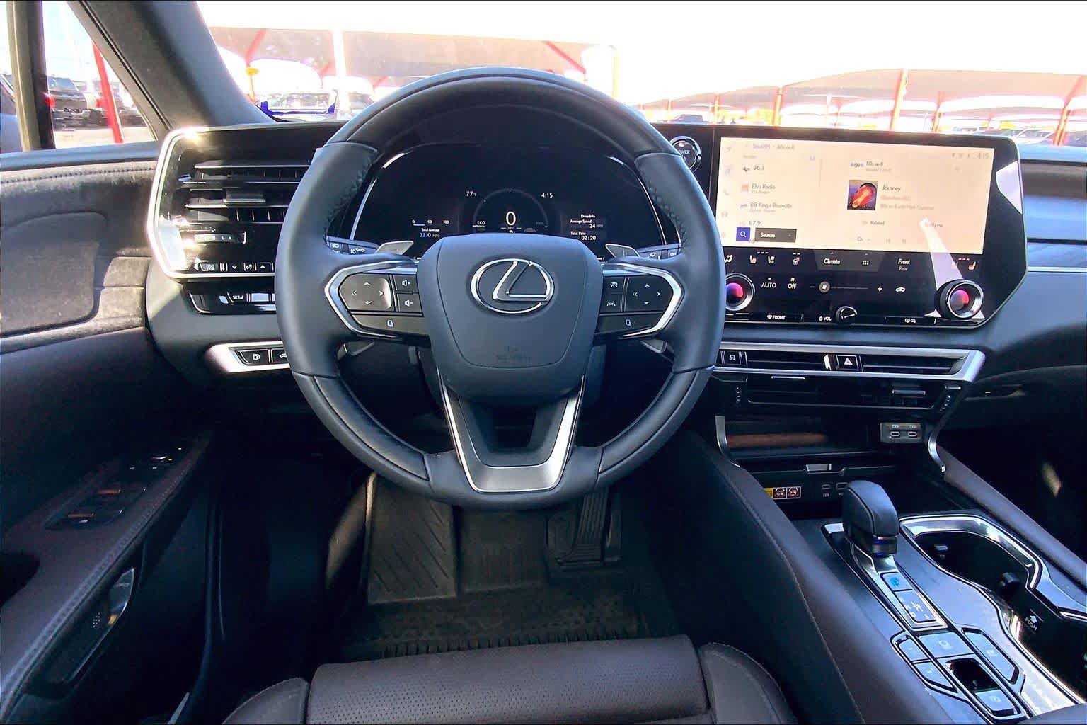 Used 2025 Lexus RX 350 w/ Convenience Package AWD/4WD image 6