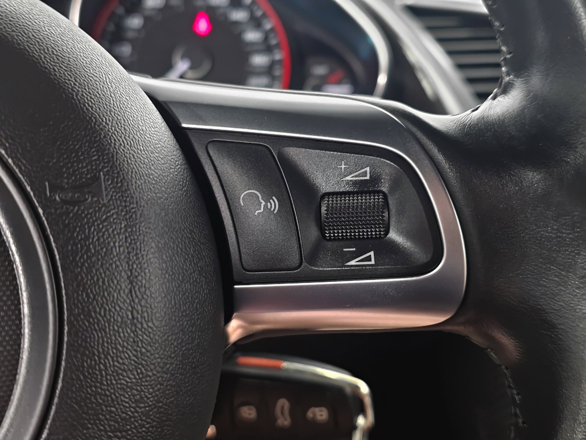 Used 2010 Audi R8 V10 image 25