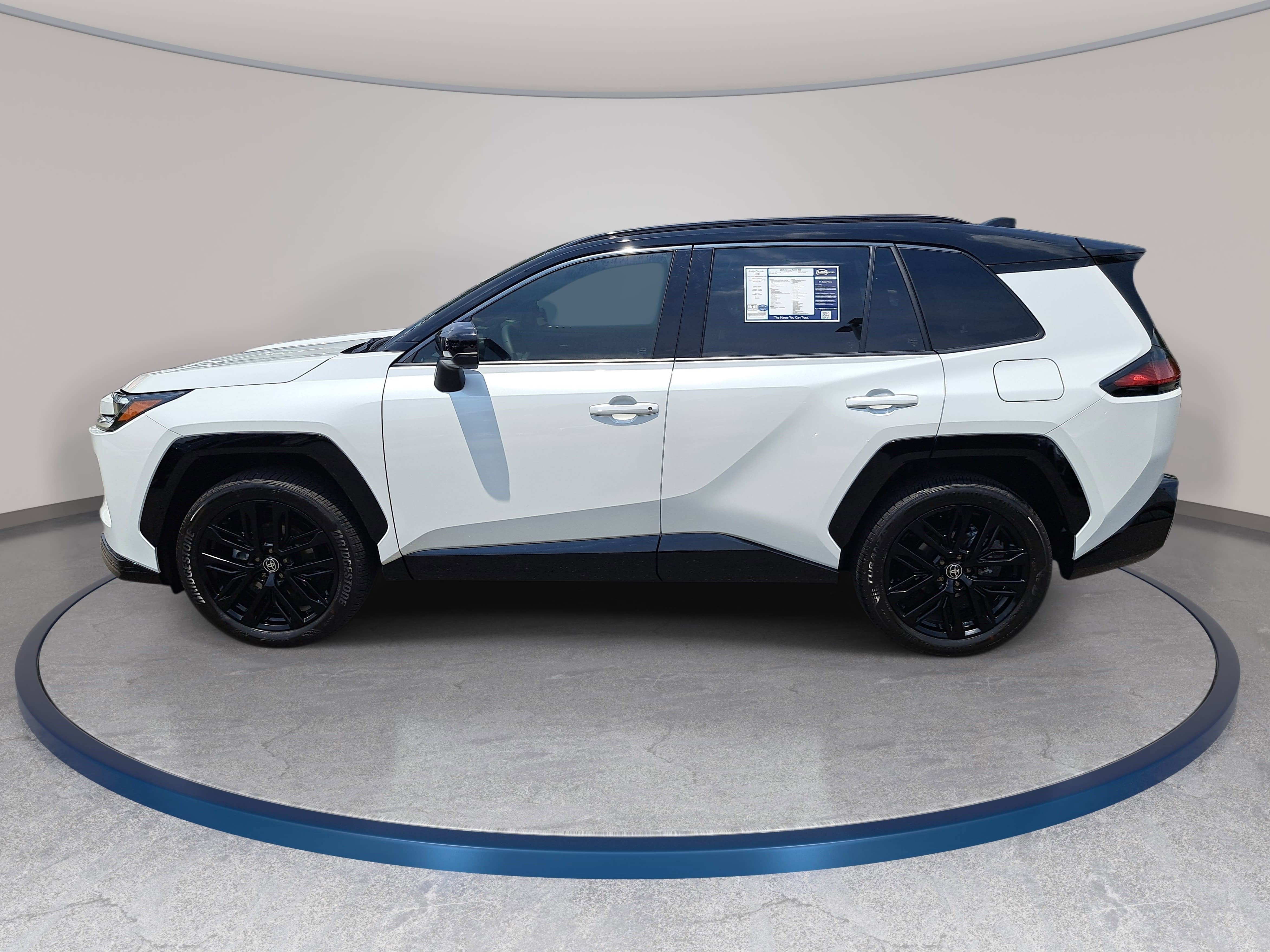 Used 2026 Toyota RAV4 XSE w/ Weather Package AWD/4WD image 8