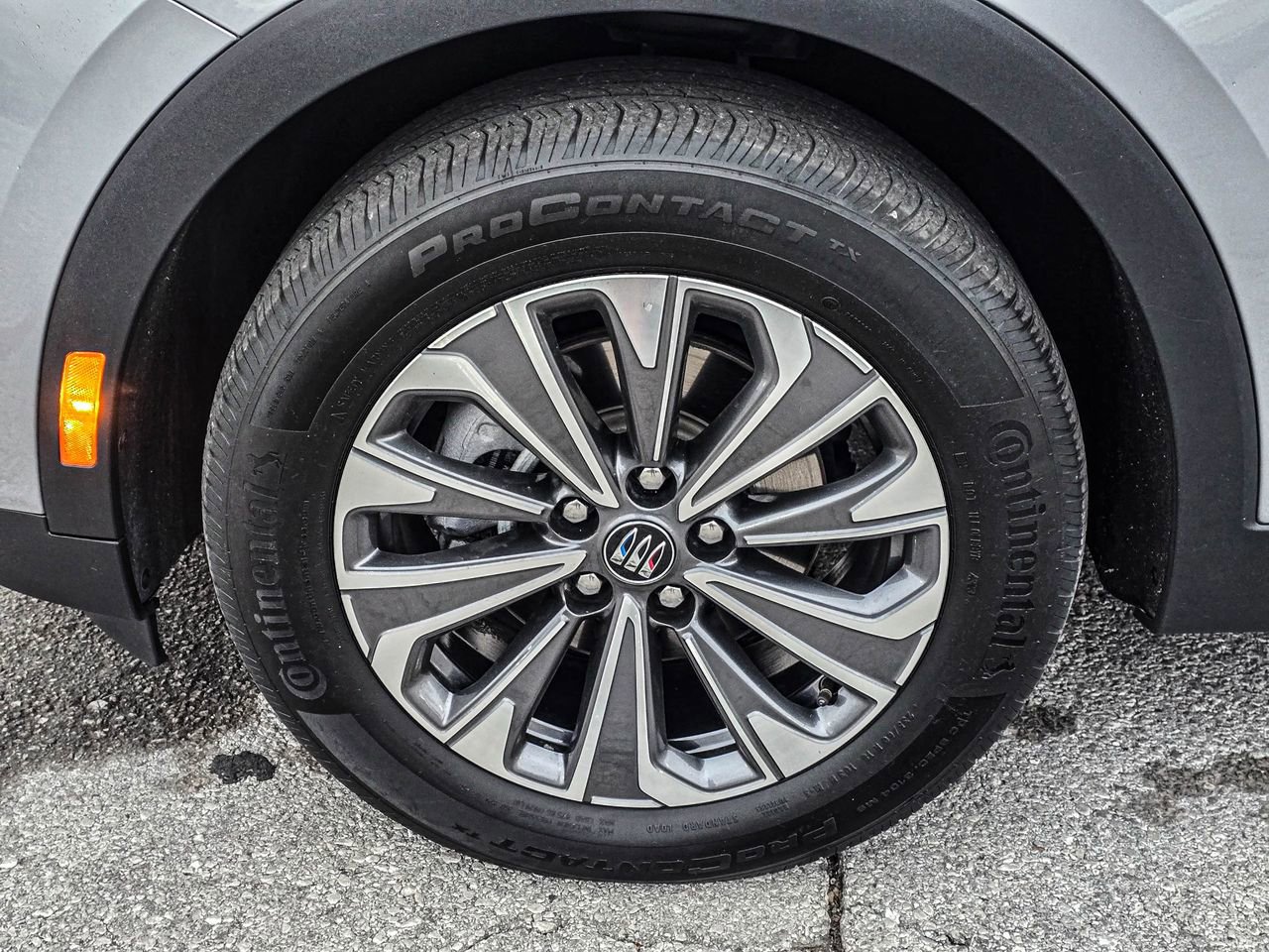 Used 2024 Buick Envision Preferred image 7