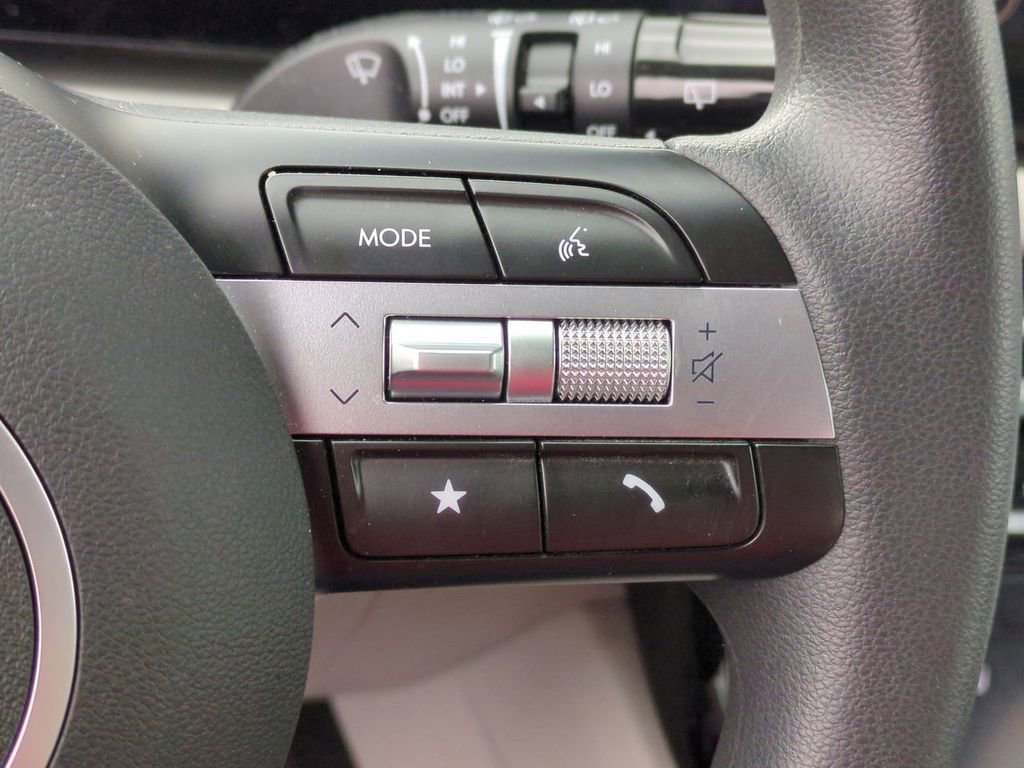 Certified 2025 Hyundai Tucson SEL AWD/4WD image 15