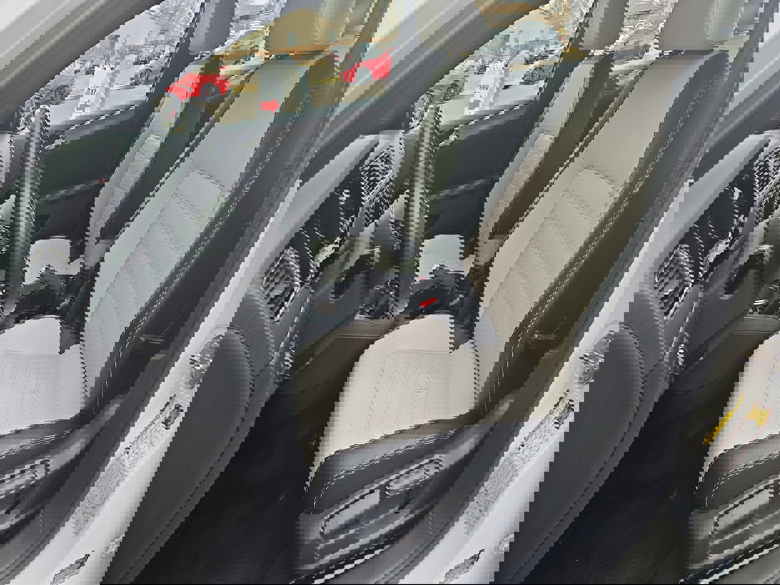 Used 2016 Volkswagen Jetta Sport image 9