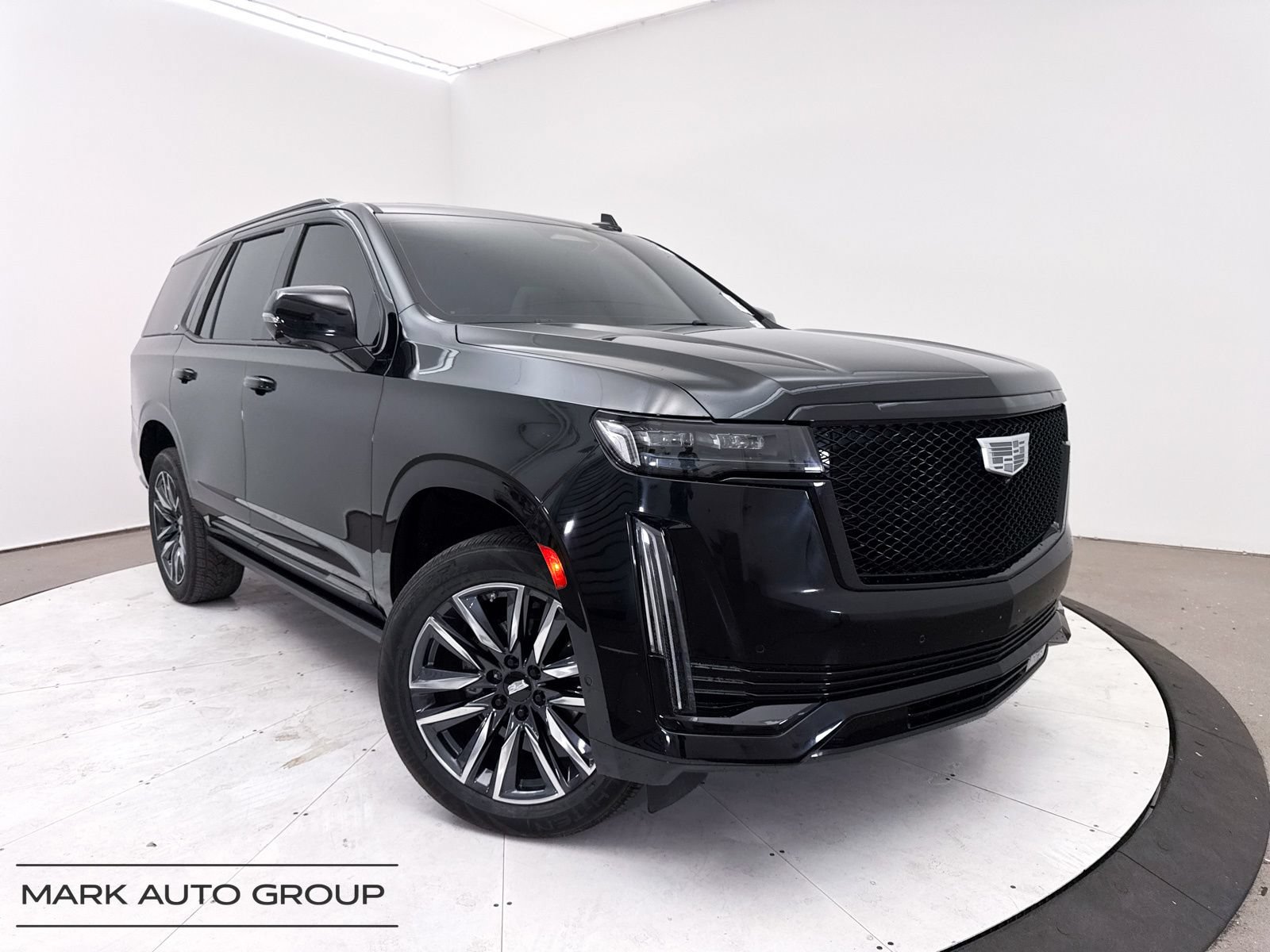 Used 2022 Cadillac Escalade Sport Platinum AWD/4WD video 1
