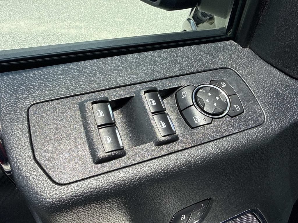 Used 2020 Ford F150 Lariat AWD/4WD image 26