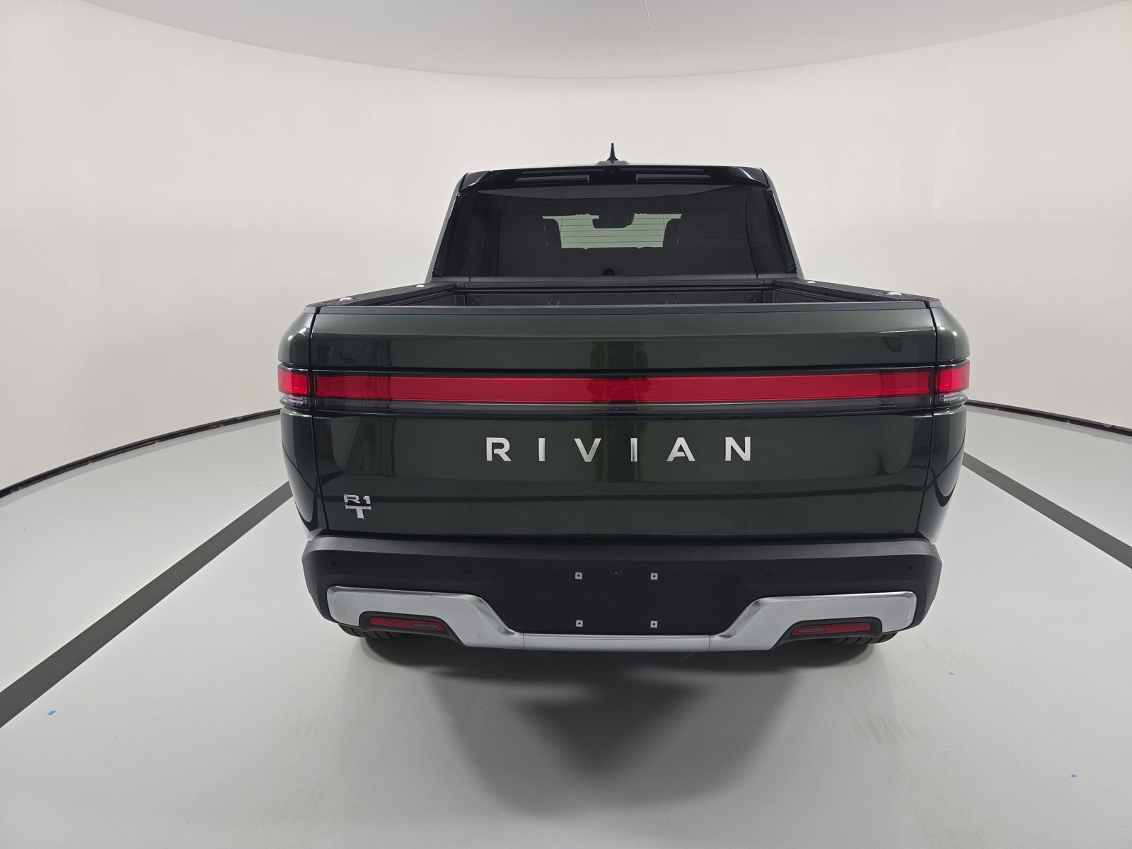 Used 2023 Rivian R1T Adventure AWD/4WD image 4