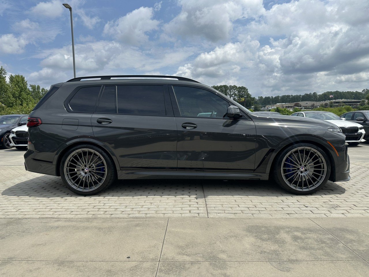 Used 2024 BMW ALPINA XB7 AWD/4WD image 16