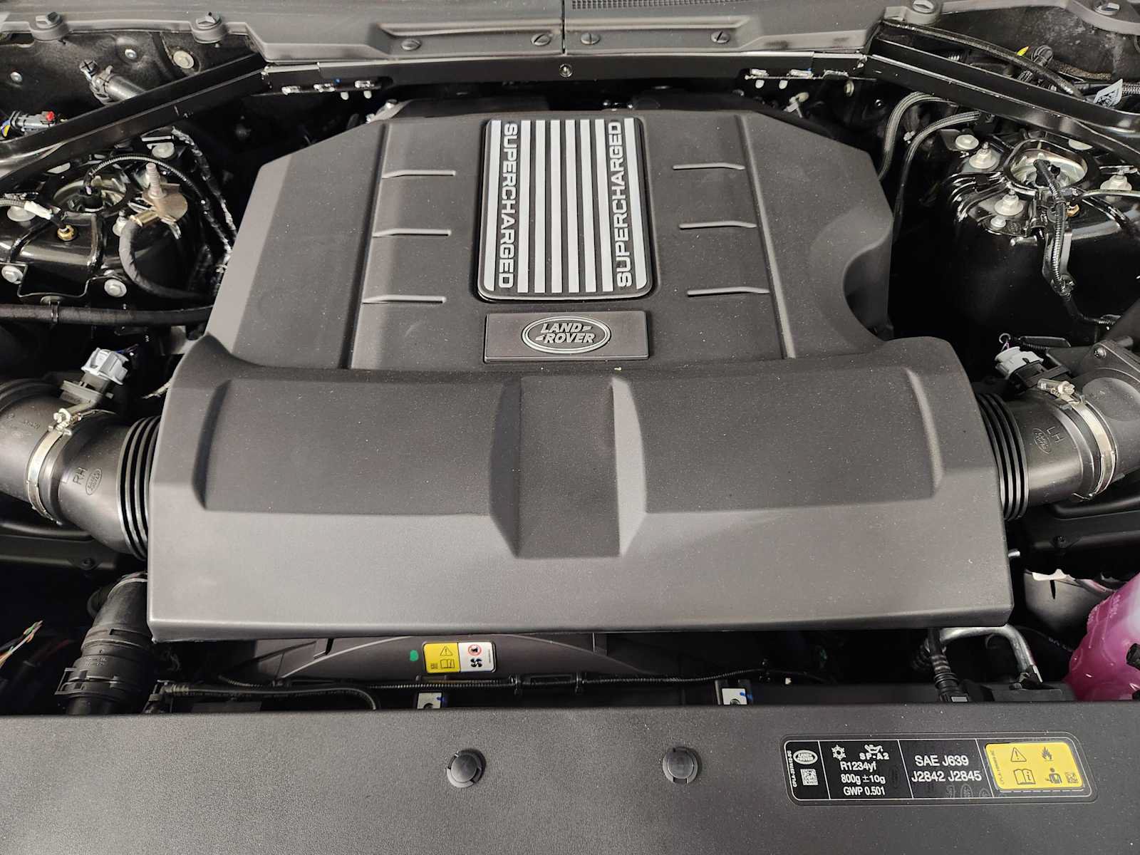 New 2026 Land Rover Defender 90 V8 AWD/4WD image 31