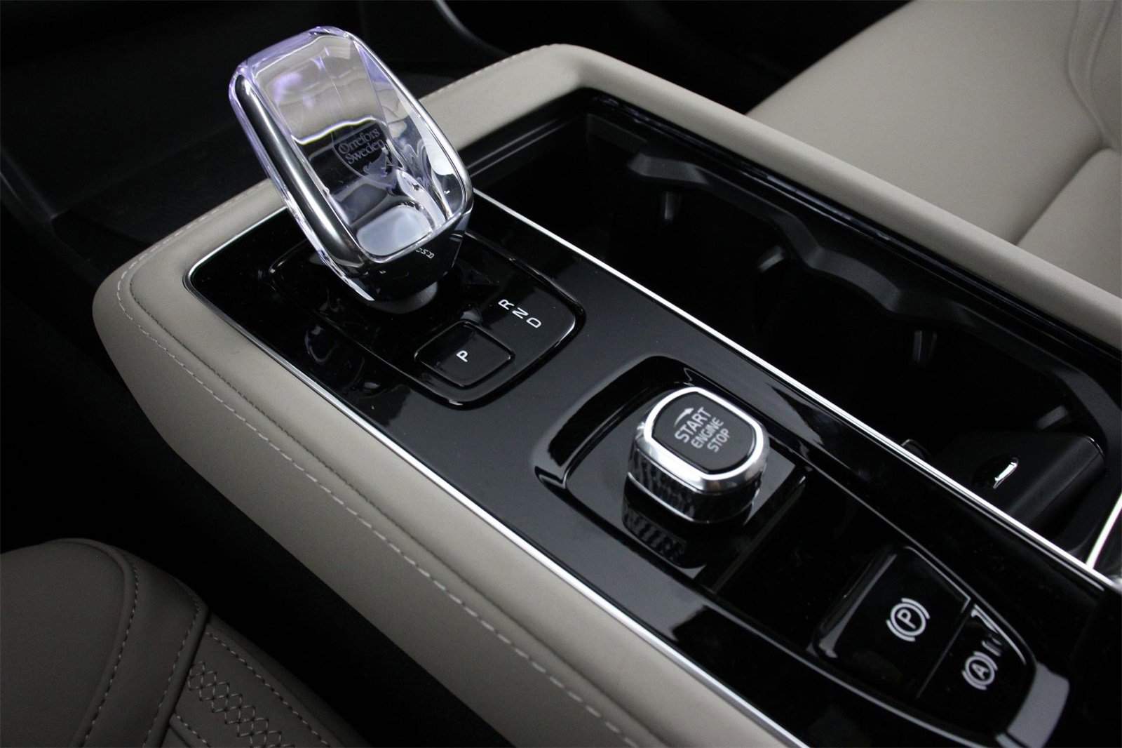 New 2026 Volvo XC90 B6 Plus w/ Protection Package image 7