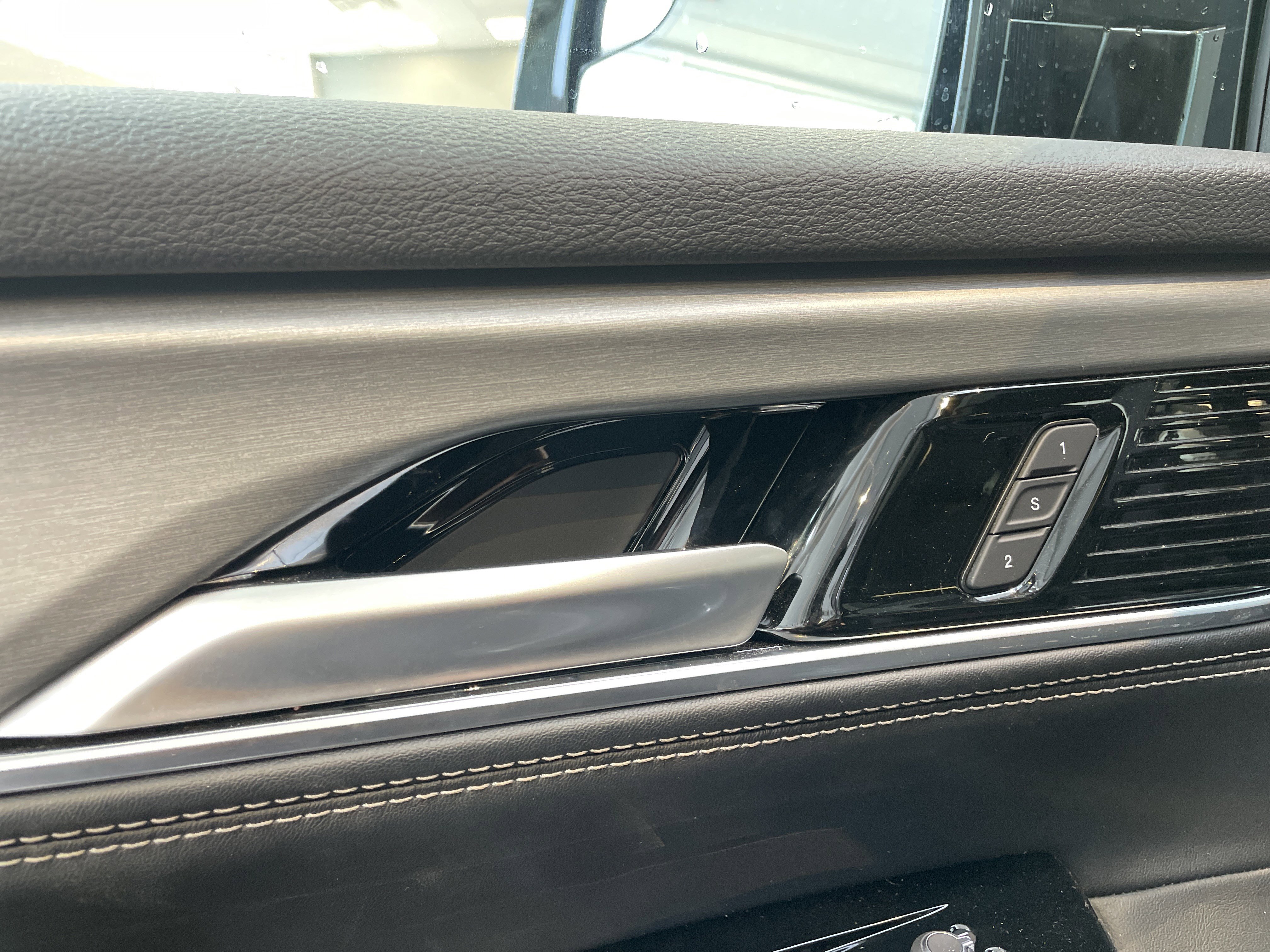 Used 2024 Jeep Wagoneer Series II image 14