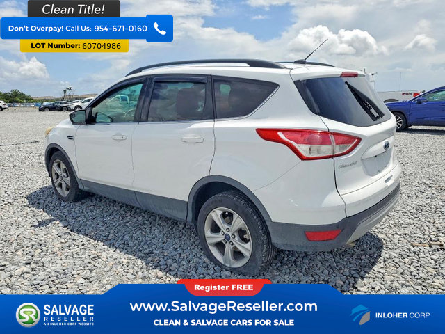 Used 2016 Ford Escape SE w/ Equipment Group 201A FWD image 3