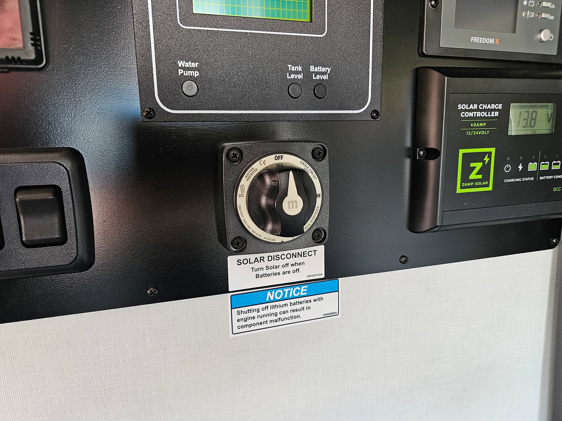 Used 2022 Mercedes-Benz Sprinter 2500 image 42