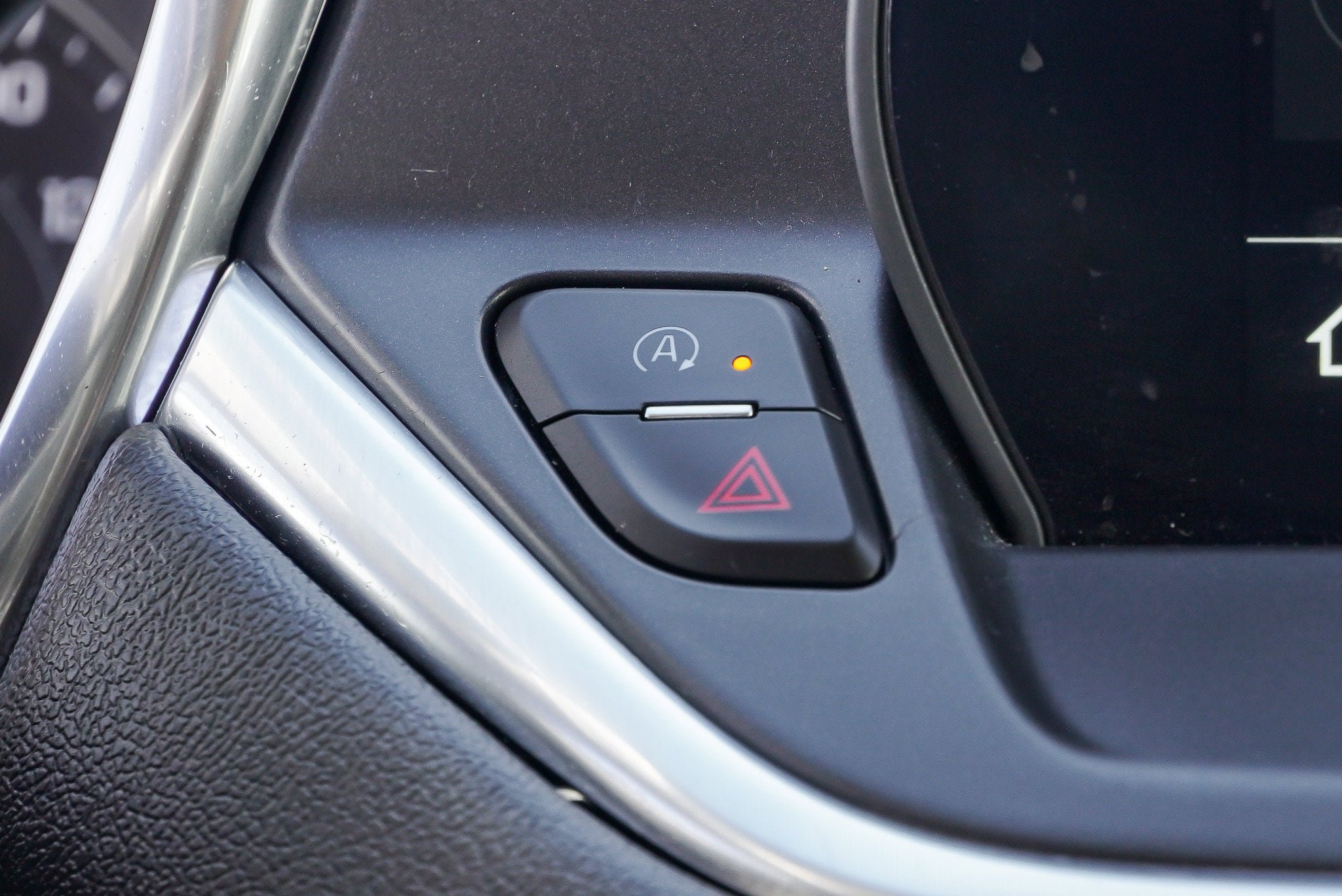 Used 2023 Chevrolet Blazer LT FWD image 40