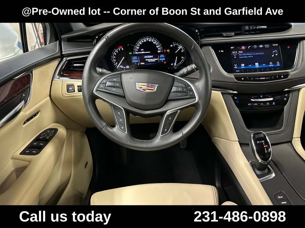 Used 2017 Cadillac XT5 Premium Luxury AWD/4WD image 17