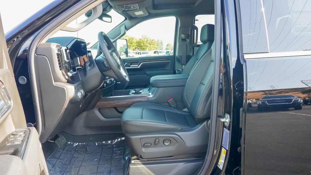 New 2025 GMC Sierra 2500 SLT w/ SLT Premium Package image 21