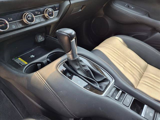 Used 2024 Honda HR-V EX-L image 12