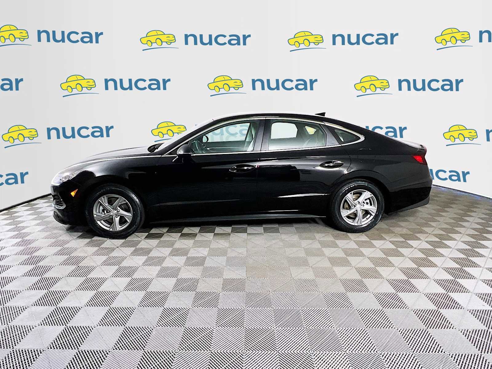 Used 2023 Hyundai Sonata SE FWD image 4